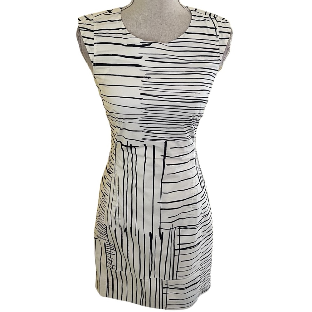 Peserico Black and White Stretch Broken Striped Sleeveless Sheath  Dress 38(XS)